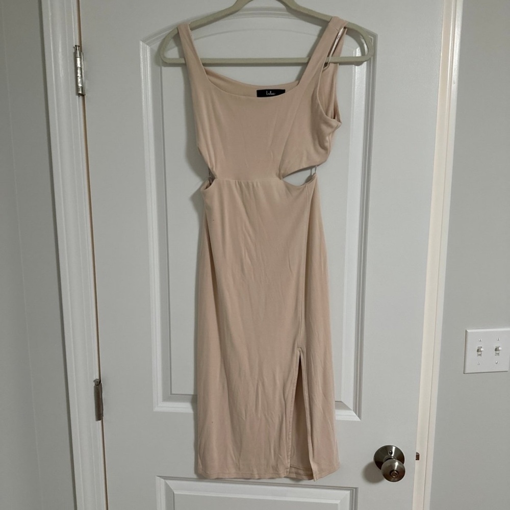 Lulu's Chic Beige Backless Dress